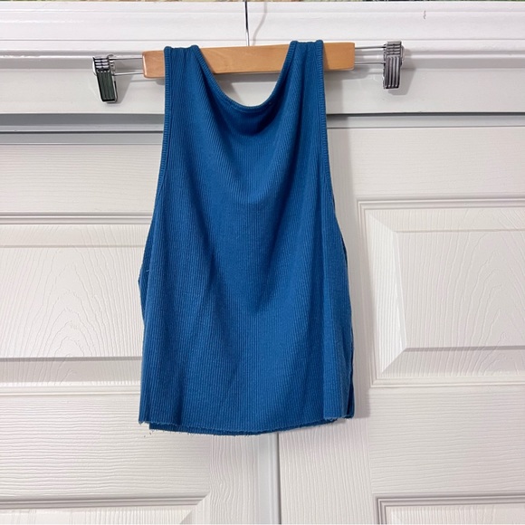 💖 Forever 21 Basic Tank Top - Picture 2 of 2